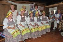 Выступление фольклорного коллектива в Заонежской избе